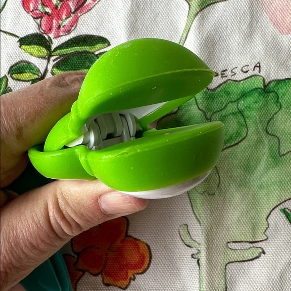 Fun Set of 2 Owl Bag clips - Picture 4 of 4